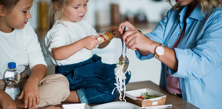 Дети на&nbsp;кухне: простые рецепты для&nbsp;маленьких поваров