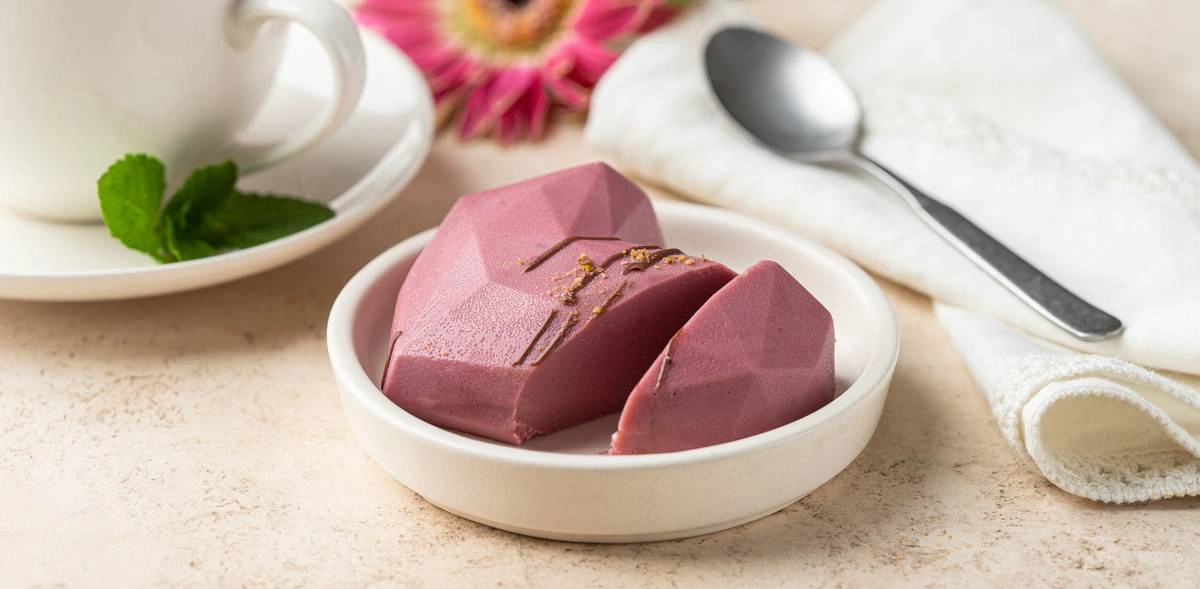 Веганское пирожное и&nbsp;шашлычки из&nbsp;креветок: новинки недели с&nbsp;кешбэком