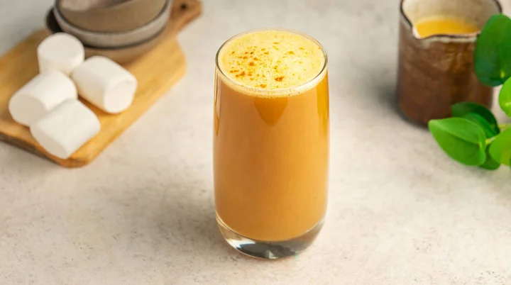 От глинтвейна до тыквенного латте: рецепты согревающих напитков