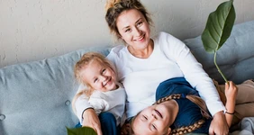 Чем увлечь ребёнка: 15 идей игр и творчества с доставкой