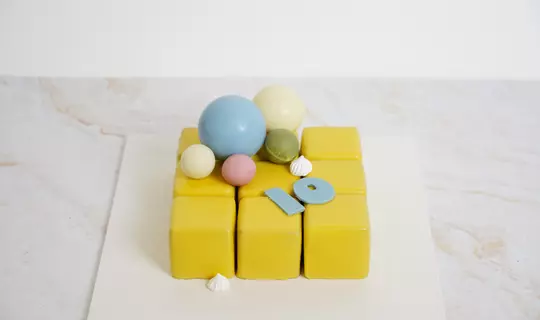 Торт-кубик «Шары»