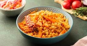 Вегетарианский плов с нутом и овощами
