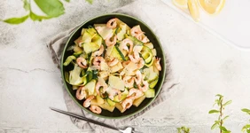 С макарошками и с пюрешкой: 10 рецептов для семейного обеда