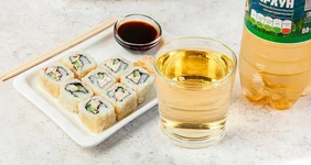 «Он оказался вкуснее»: почему мы не подкрашиваем роллы, чуку и тархун