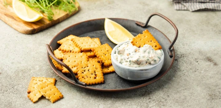 Чем угостить гостей на скорую руку: закуски и простые рецепты