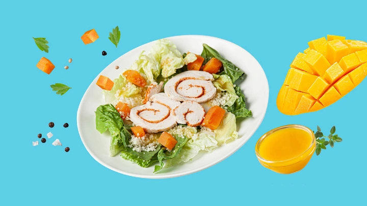 Салат с&nbsp;индейкой и&nbsp;соусом манго и&nbsp;кунжутная халва без&nbsp;сахара: новинки недели