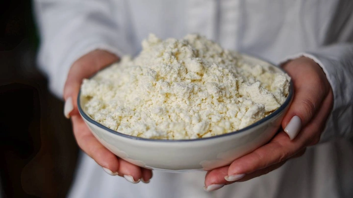 Эксперимент: как сделать творог дома