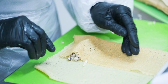 Блины с курицей, грибами и сыром