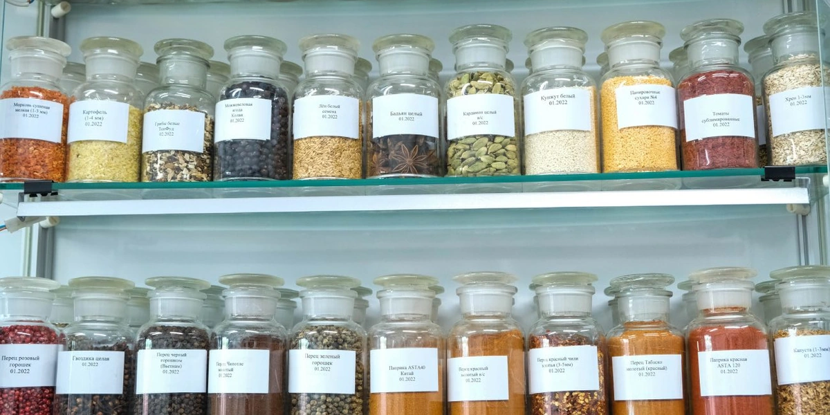 Каждый раз когда поступает сырьё, оно помещается в&nbsp;карантин до&nbsp;тех пор, пока не будут получены результаты проб и&nbsp;лаборатория не удостоверится в&nbsp;его качестве и&nbsp;безопасности