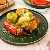 Фаршированные овощи с&nbsp;вегетарианской начинкой