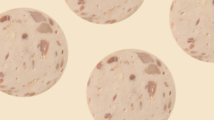 Что внутри: колбаса, которую можно есть зожникам и детям