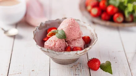 Домашнее мороженое: рецепты из сливок, молока, сырные и с необычным топпингом