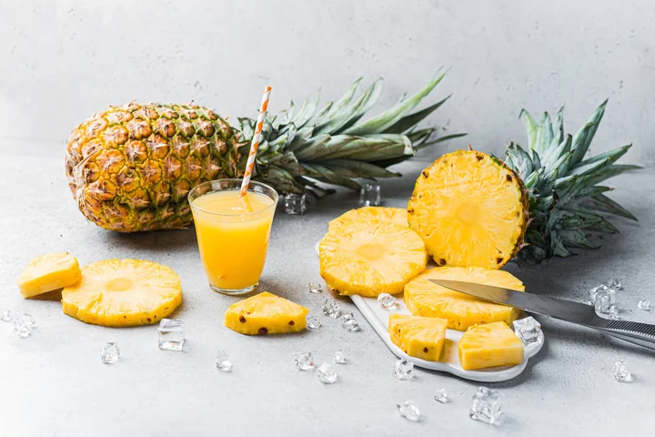 Рецепты с ананасом: готовим курицу, салат, соус, запекаем в духовке и фантазируем с соком