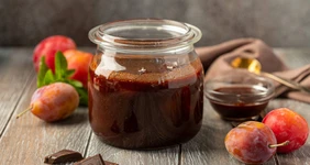 Варенье из сливы с шоколадом (повидло)