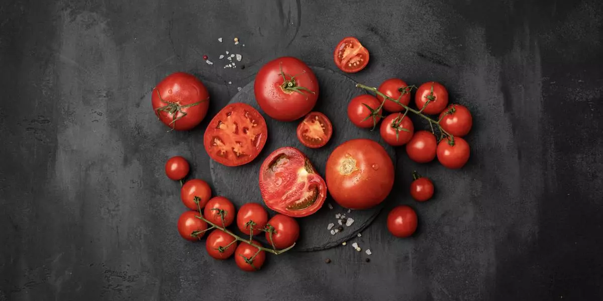 Польза и вред помидоров: какие выбрать и в каком виде съесть