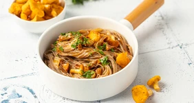 Готовим вкусно: рецепты блюд с грибами — белыми, лисичками, шампиньонами