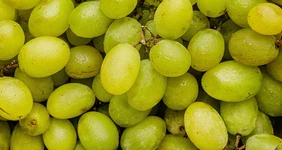 Калорийность винограда, польза и вред, с косточками и без: разбор с пристрастием