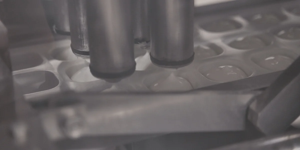 Стаканчики для творожков делают сами