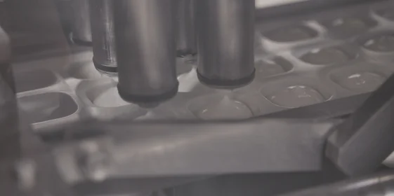 Стаканчики для творожков делают сами