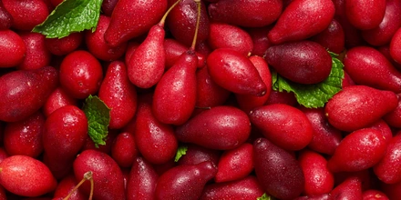 Что такое кизил, чем он полезен и как его есть