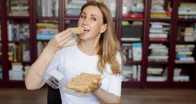 Сладости с домашним уютом, или Как готовят торты и пирожные ВкусВилл