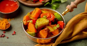 Из кабачков, картошки, с курицей и ещё 4 рецепта овощных рагу