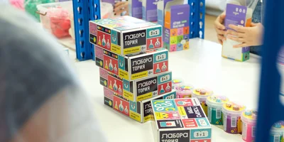 Наборы опытов — идеальная возможность познакомить детей с миром науки и при этом не дать им заскучать. В наборе вас ждёт всё необходимое для проведения увлекательных экспериментов в домашних условиях