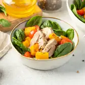 Салат с&nbsp;индейкой и&nbsp;пряной тыквой