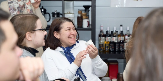 Свадьба в&nbsp;магазине, конкурсы и&nbsp;культпоходы: чем живёт сообщество ВкусВилла