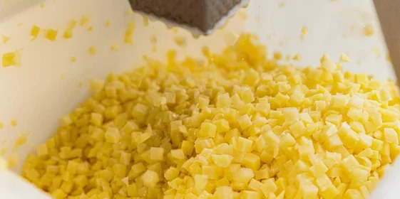 Рецепт оливье: как готовят салат в промышленном масштабе