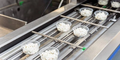 Рецепт оливье: как готовят салат в&nbsp;промышленном масштабе