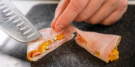 И разрежьте по диагонали