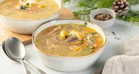 Кислые щи с запечённой птицей