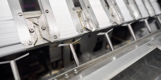 В каждый блинчик автоматически вкладывается записка, и&nbsp;печенье складывается пополам