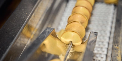 В сутки здесь, в&nbsp;Королёве, могут производить до&nbsp;100 тысяч штук печенья