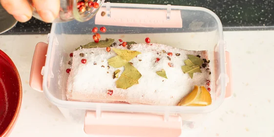 Как засолить сало дома: классический рецепт, варёное сало и домашняя буженина