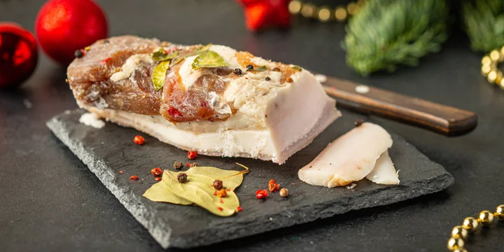 Как засолить сало дома: классический рецепт, варёное сало и домашняя буженина