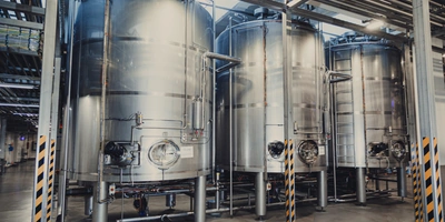 Танки с пастеризованным молоком