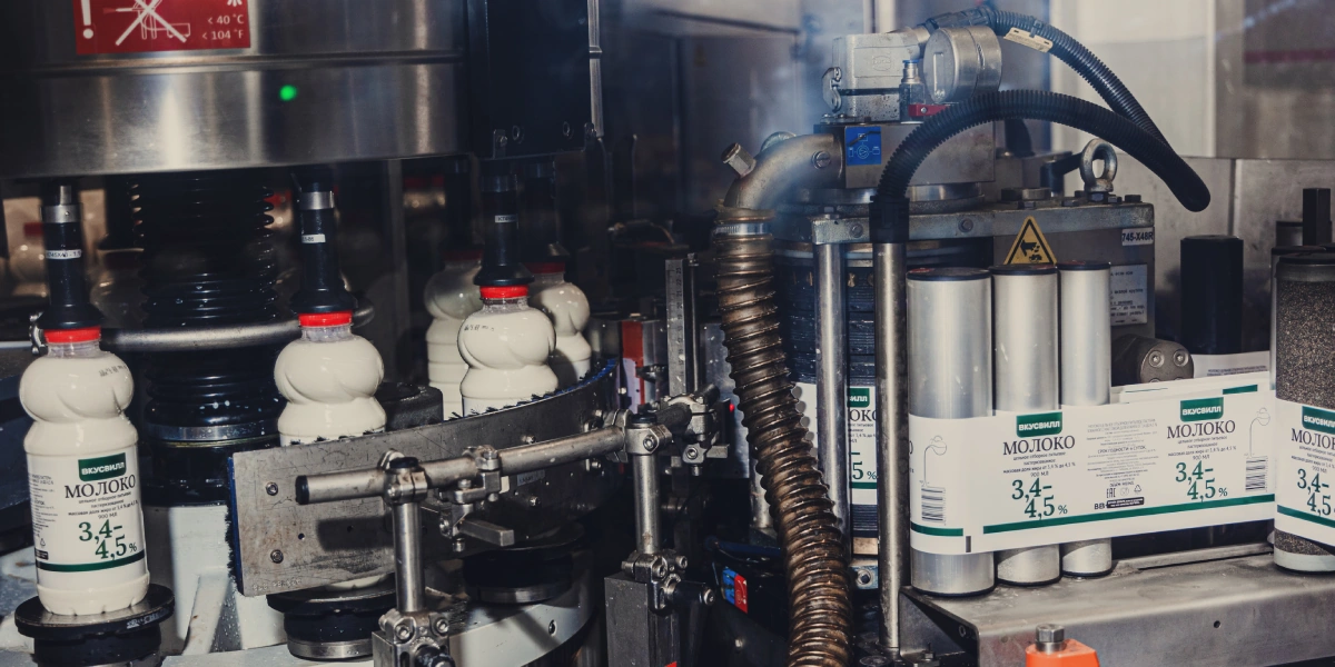 Наклеивают этикетку и QR-код «Честный знак»