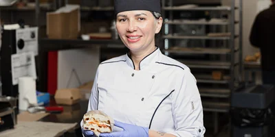 Горячая еда с доставкой на дом или в офис: всё о проекте Сгоряча от ВкусВилла