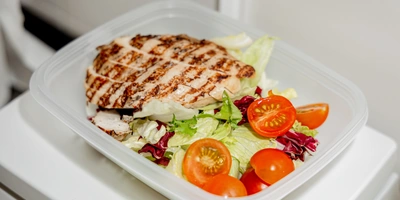 Салат куриный BBQ