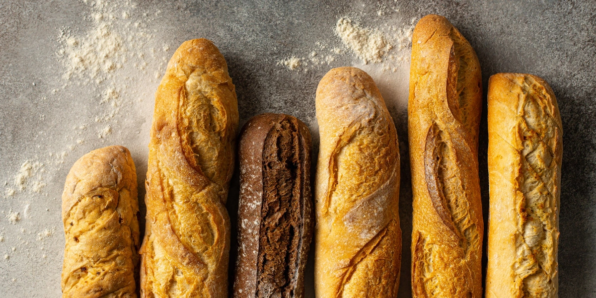 Не сухарь, а багет: почему быстро черствеет и&nbsp;как продлить срок хранения