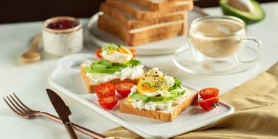 15 идей для тостов: завтрак на каждый день