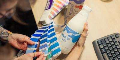 10 вопросов дизайнерам ВкусВилла: «Зачем вы поменяли упаковку молока?»