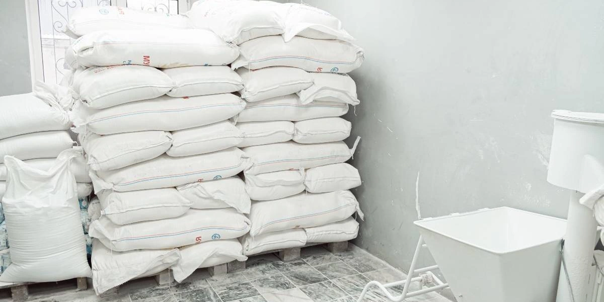 Мука для&nbsp;выпечки хлеба перед&nbsp;замесом просеивается на&nbsp;специальном аппарате. При&nbsp;приготовлении тартина используют микс муки. Так, в&nbsp;составе пшеничного тартина — эко-мука Шугуровская, которая высоко ценится среди крафотовых хлебопёков и&nbsp;кондитеров, а также отдельно продаётся в&nbsp;наших магазинах, пшеничная мука высшего сорта и&nbsp;пшеничная цельнозерновая мука