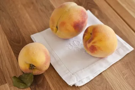 Запеканка с персиками на завтрак — процесс приготовления, фото 1