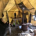Так выглядит рыбацкий стан, который находится на берегу около ставного невода. Порой рыбаки живут здесь по несколько дней, ведь рыба не клюёт по расписанию