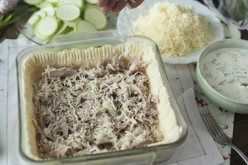 Летний пирог с кабачками и курицей — процесс приготовления, фото 13 Летний пирог с кабачками и курицей — процесс приготовления, фото 13