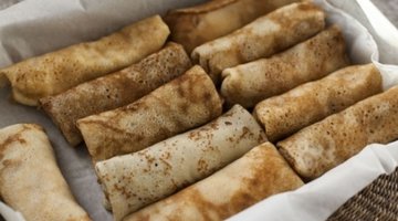 Блинный торт шоколадный — рецепт от ВкусВилл