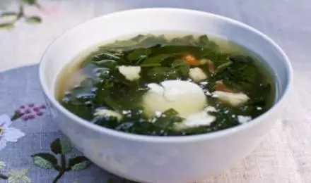 Летний суп с творожными клецками